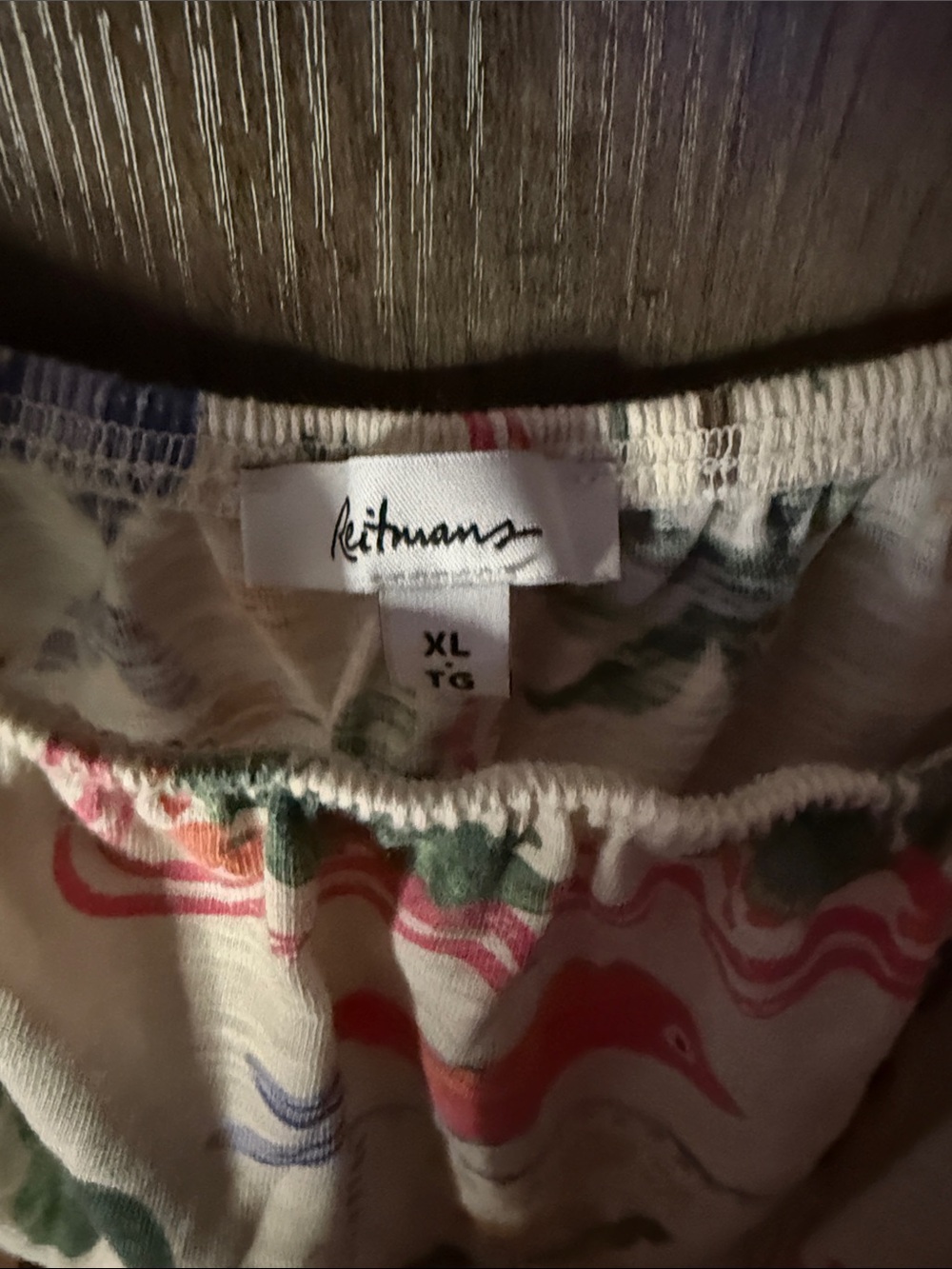 Reitmans Tropical stamp off the shoulder top - Picture 3 of 4